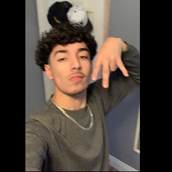 Meet your Posher, Mario - Picture 2 of 2